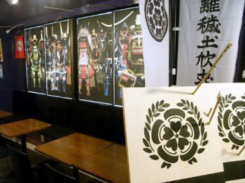 sengoku_maid_cafe04.jpg